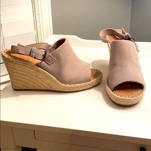 Toms Wedge Sandal